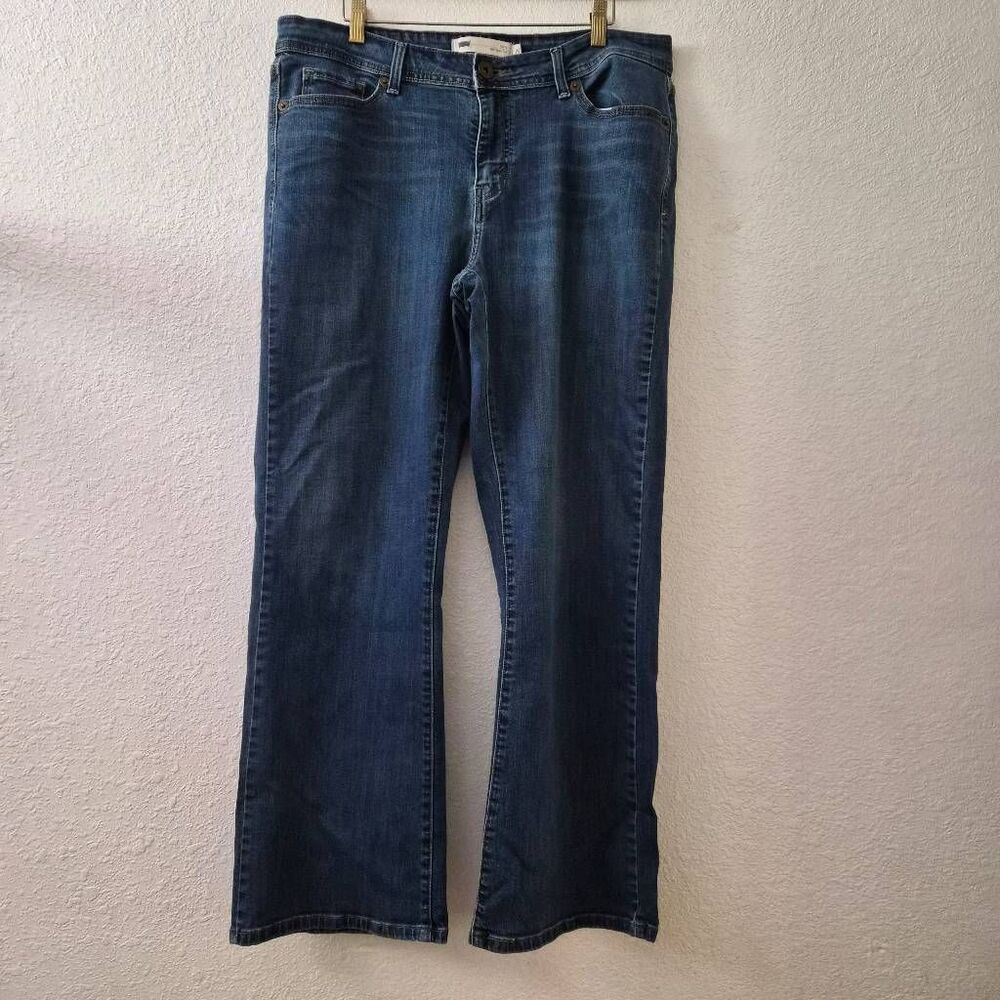 Levi's Curvy 528 Bootcut Denim Jeans: Comfy Stretchy Flattering Fit Lightweight